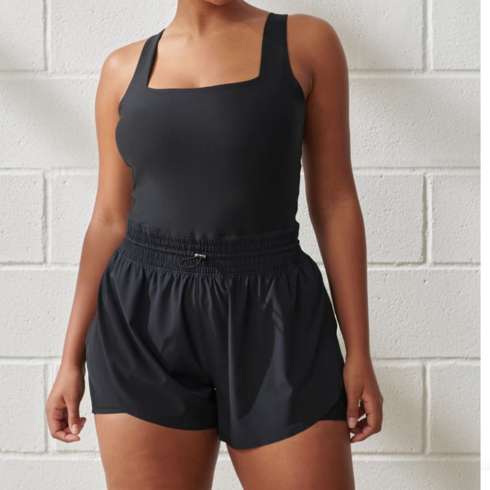 Abercrombie YPB sculptLUX Hybrid Flyaway Onesie